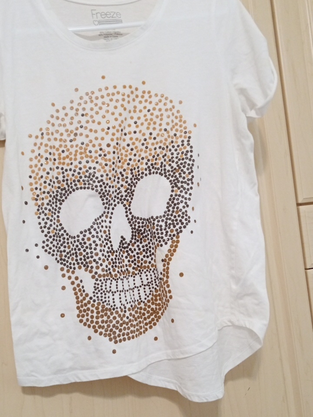 Freeze White Short-Sleeve Tee with Gold & Black Dot Skull